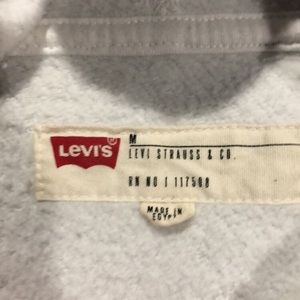 Levi’s White Hoodie